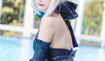 奶牛写真，Kitkat Cosplay的私拍选择，脑海中划过无数‘牛’的表情！